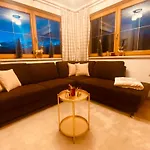 Ferienhaus Sonnalm Panoramablick Sauna 아파트 *