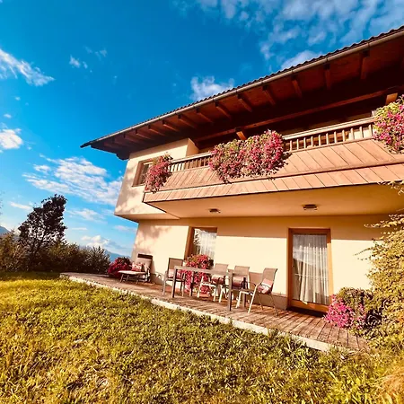 Lägenhet Platzhirsch Zillertal Panoramablick Sauna Out