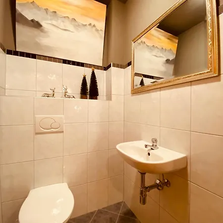 Ferienhaus Zillertal Mit Panoramablick Und Sauna 아파트 Rohrberg