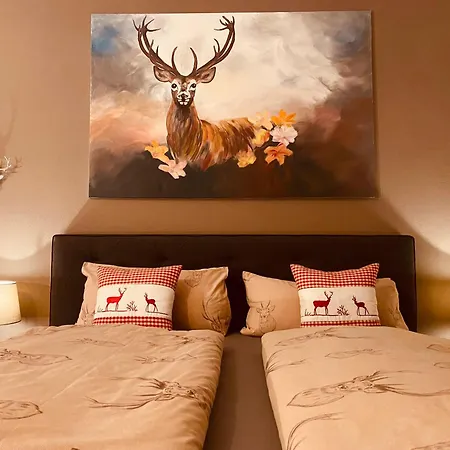 Daire Platzhirsch Zillertal Panoramablick Sauna Out