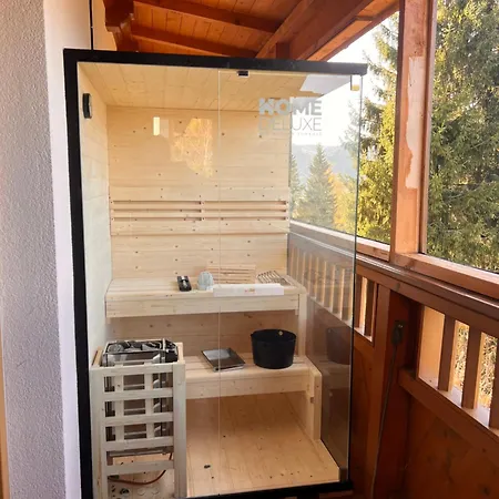 Platzhirsch Zillertal Panoramablick Sauna Out